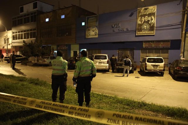 Al menos 13 personas murieron en una discoteca cuando trataban de huir de la Policía