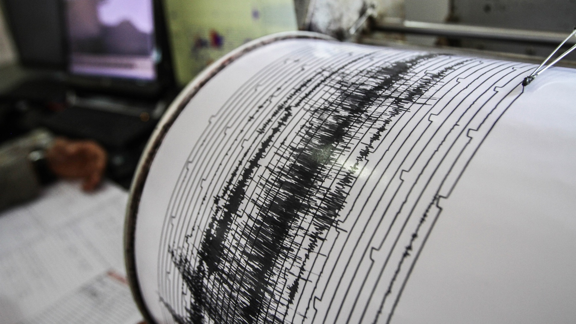 Reportan sismo que sacudió a Bogotá y el centro del país