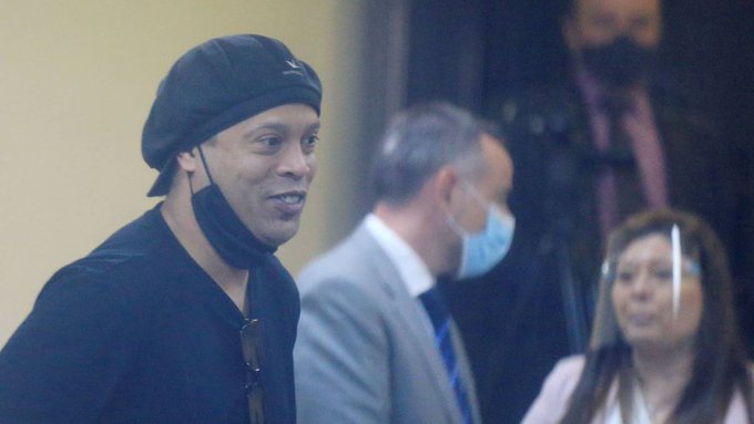 Ronaldinho recobró su libertad tras más de cinco meses en una cárcel de Paraguay