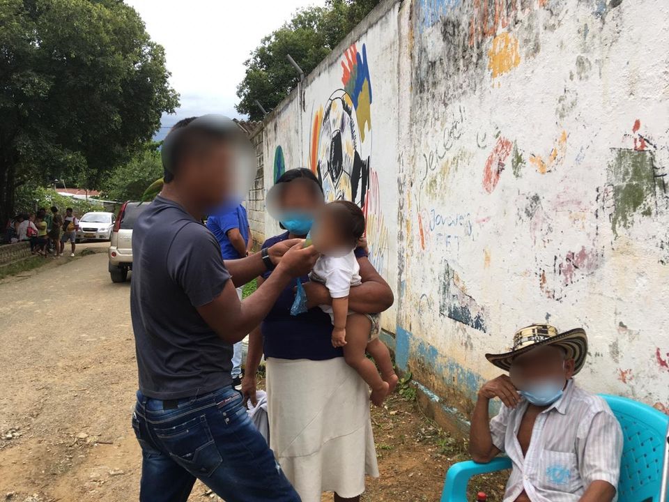 ¡Crítico! Cientos de personas salieron desplazadas desde Cáceres, Antioquia tras amenazas de grupos armados