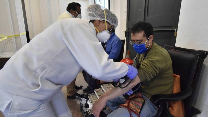 “El ciudadano tiene el balón en sus manos, el coronavirus sigue buscando hospederos”: expertos de Unicórdoba