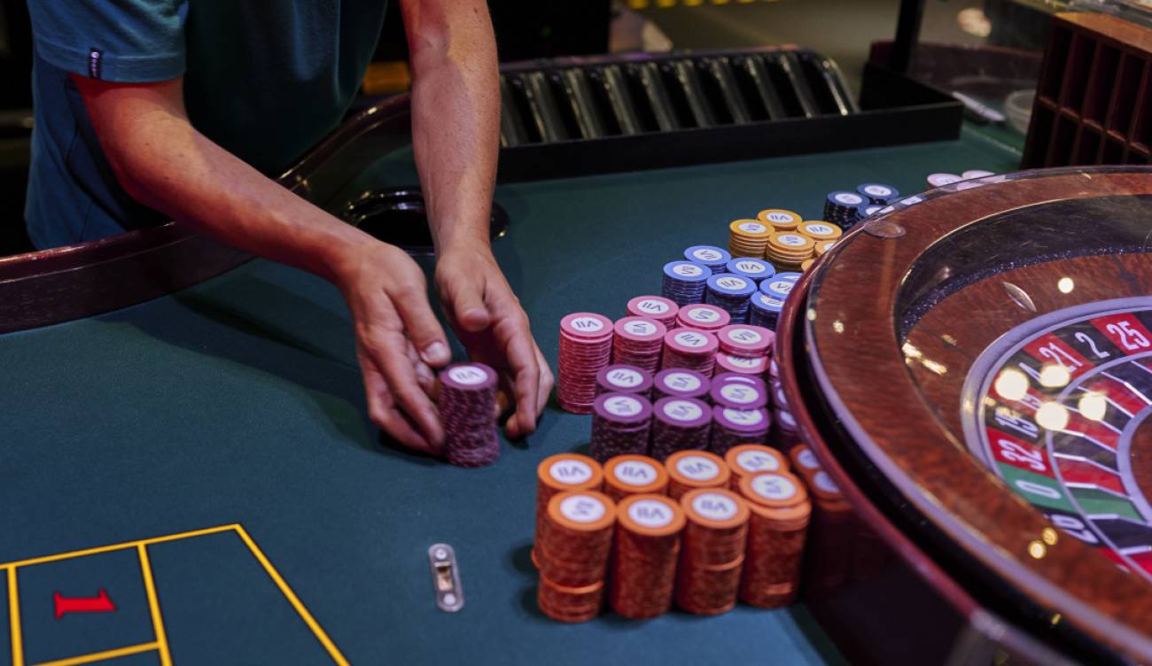 Bares y casinos podrán reabrir en octubre en Montería