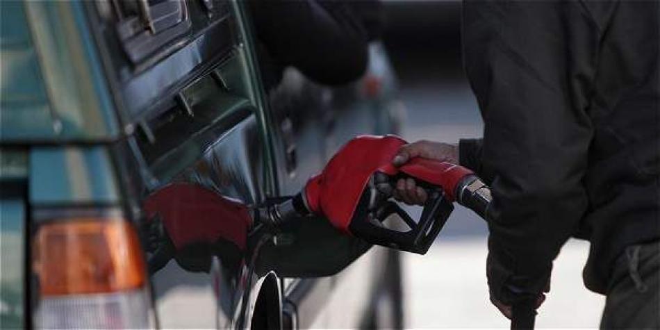 Precios de la gasolina y diésel se mantendrán estables en septiembre