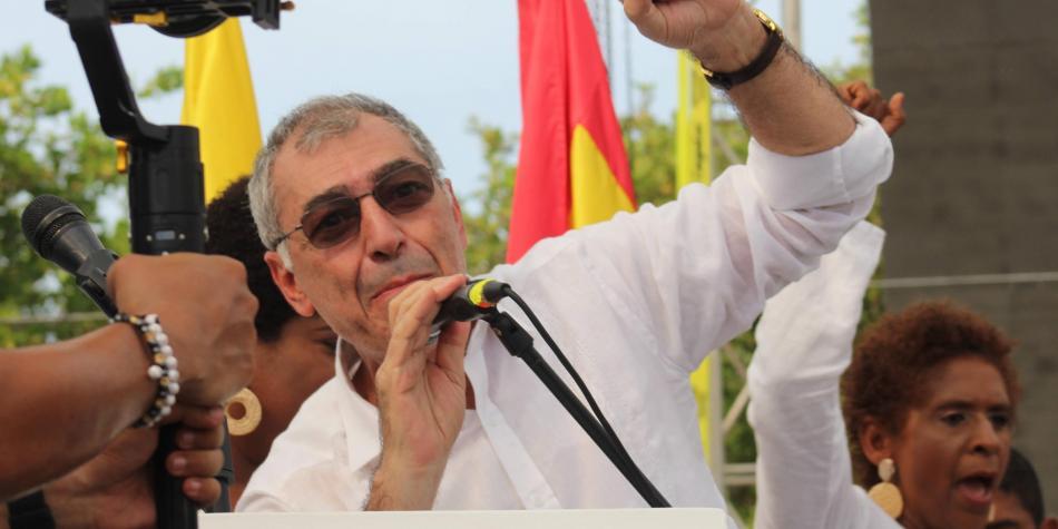 Yo soy el alcalde de Cartagena y ustedes me tiene que obedecer, piérdanse: Dau gritó a policías durante protesta