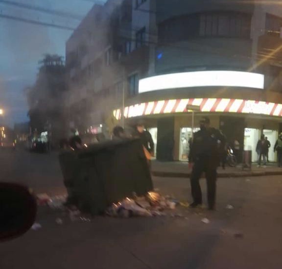 Se presentaron disturbios en El Centro de Montería esta noche