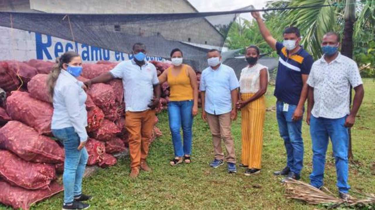 Entregan insumos y herramientas a comunidades afro en San José de Uré