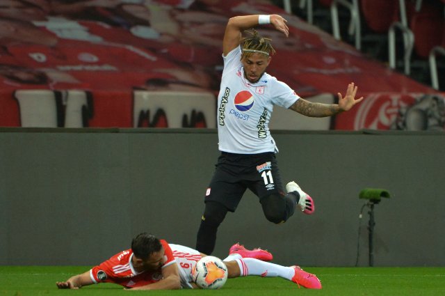 Duván Vergara fue figura, pero no evitó la derrota de América en la reanudación de la Libertadores