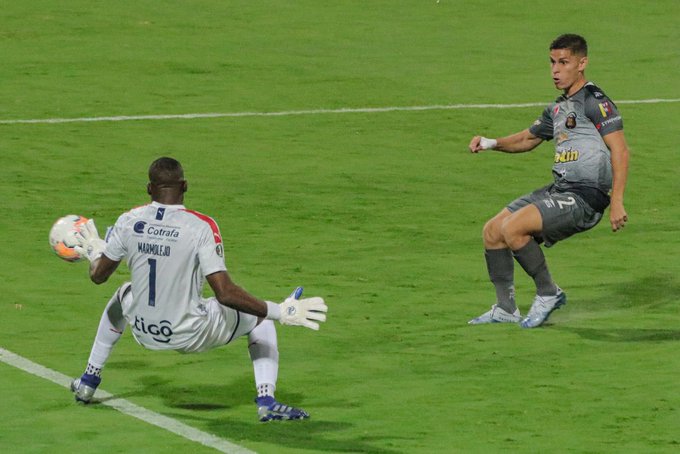 Dim sigue sin ganar en la Libertadores, cayó de local ante Caracas