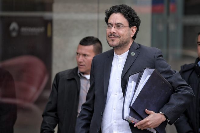 Senador Cepeda anunció que recusará a Gabriel Jaimes, fiscal designado para el caso de Uribe