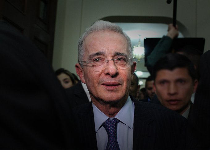 Corte Suprema remite a la Fiscalía proceso contra Uribe por masacres de El Aro, San Roque y La Granja