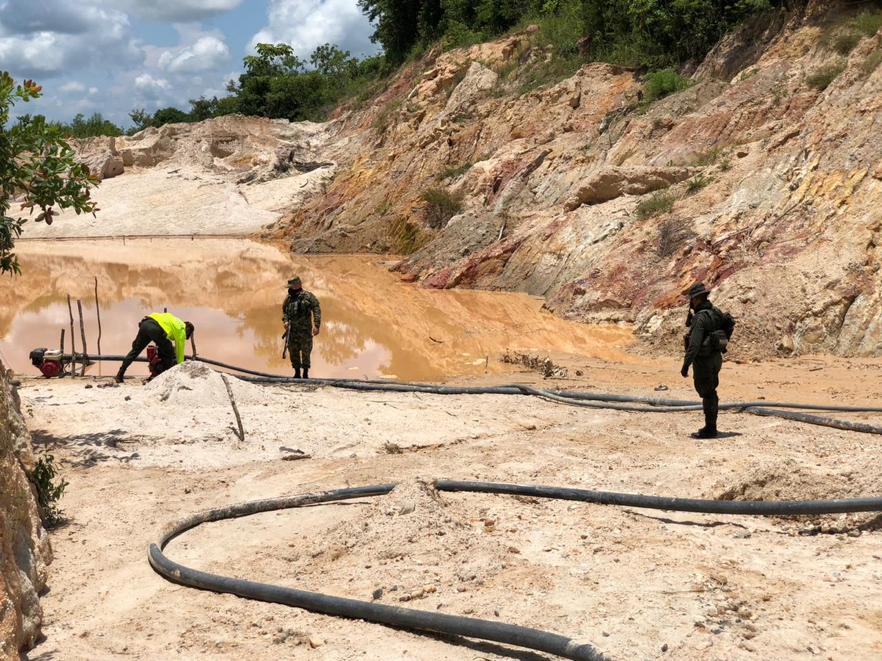 Duro golpe contra la minería ilegal, capturaron a 19 personas en Planeta Rica