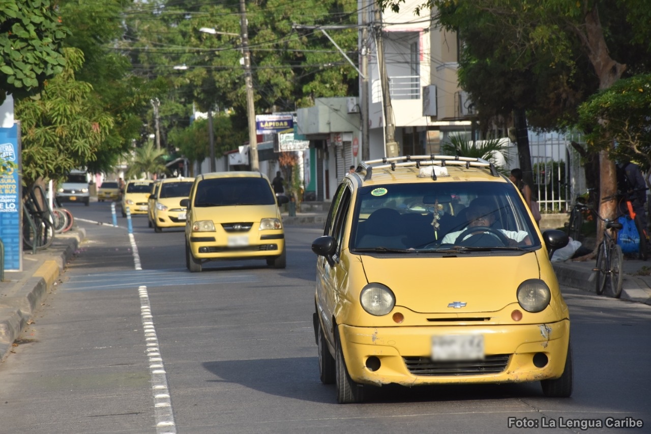 ‘Vamos a cobrar lo justo’, campaña de taxistas monterianos para el Día sin Carro