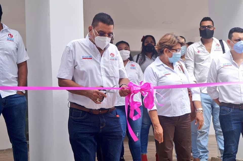 Con éxito, inauguran en San Antero el Centro de Atención al Ciudadano, Víctor Díz Bettín