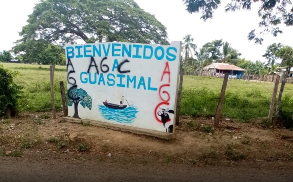 ¡Alarmante! Reportan que aparecieron panfletos de las AGC en la Urbanización Los Recuerdos de Montería