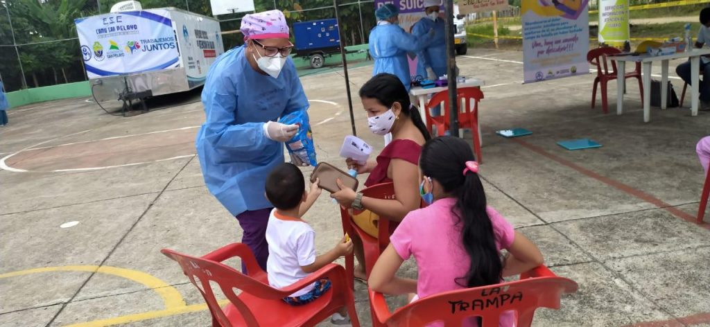 En zona rural de San Pelayo continúan realizando brigadas de salud