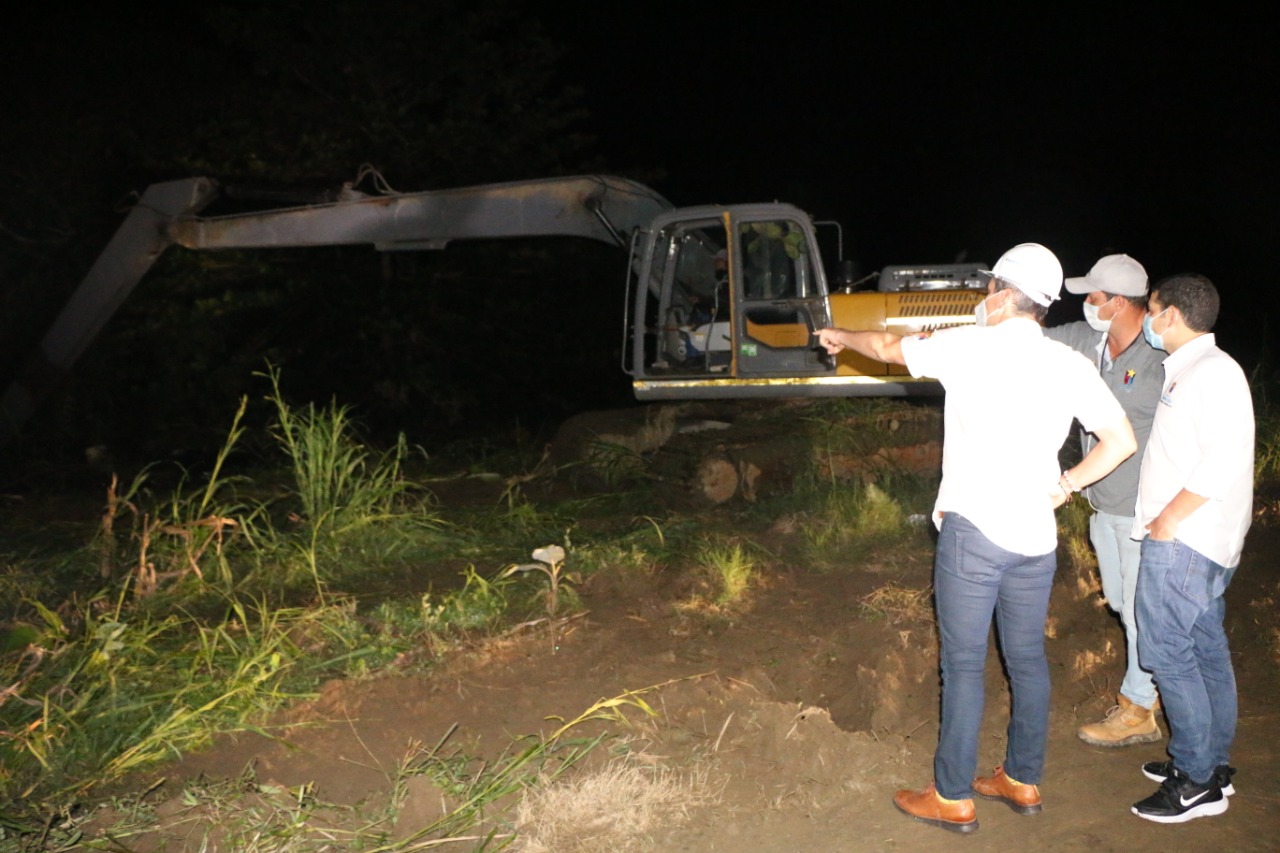 Alcaldía de Montería llegó a El Faro: arrancó intervención y limpieza de canales