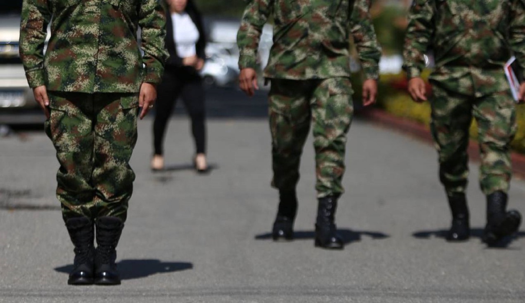 Primeras capturas por presunta corrupción en contratación de visores nocturnos para Ejército