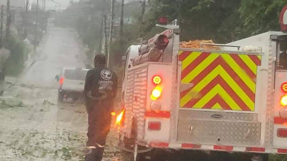 Olas gigantescas y falta de energía en San Andrés por huracán Iota