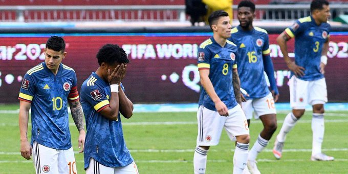 Camerino de la tricolor está roto, jugadores se habrían ido a los golpes tras la goleada ante Ecuador