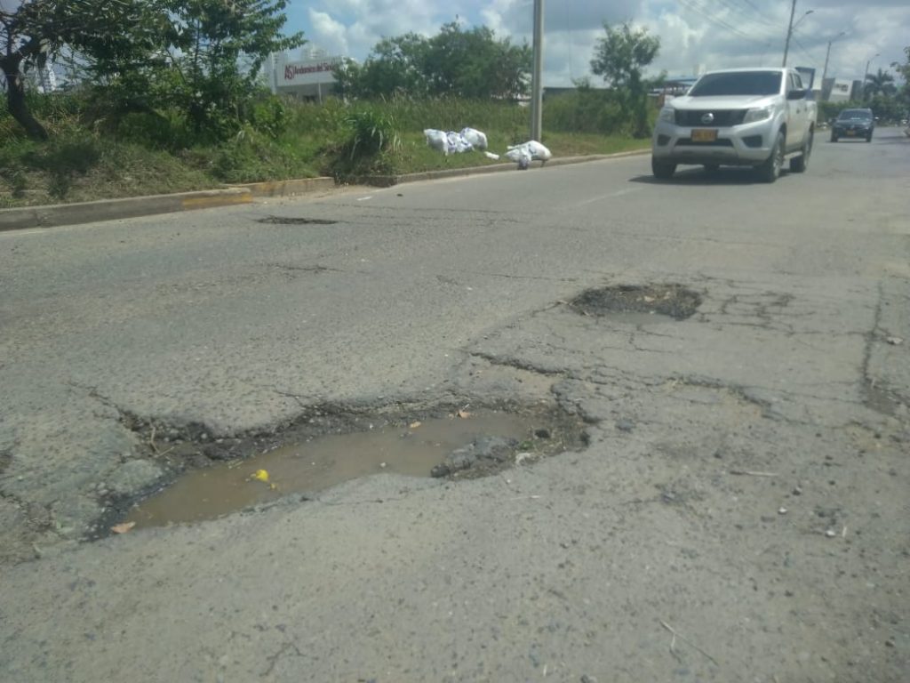 Tras quejas de la ciudadanía, intervendrán cráteres de la prolongación de la calle 41 y Av Circunvalar