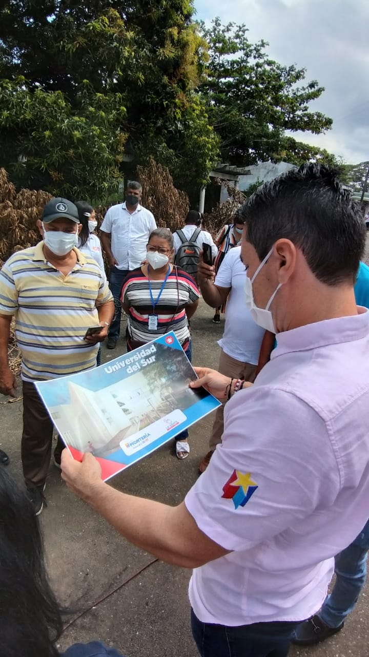 Ordosgoitia socializó con líderes sociales de la comuna 3 el proyecto de la Universidad de Sur