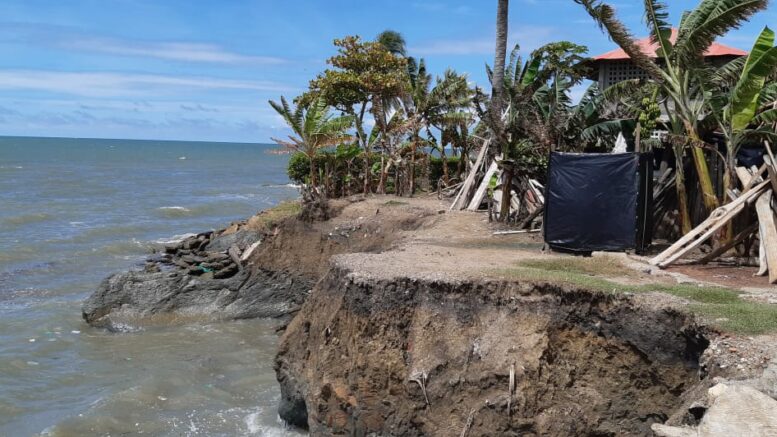 En Los Córdobas, adelantaron mesa técnica para atender erosión marina