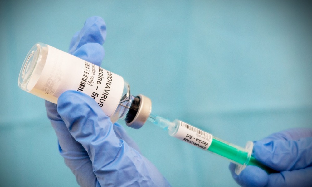 En el 2022 vacunarían a las personas con menos probabilidades de morir por Covid-19