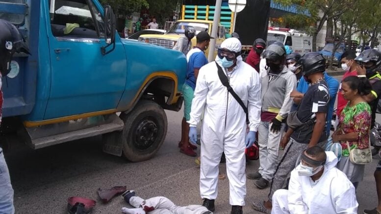 Camión embistió a un motociclista en la Avenida Circunvalar de Montería