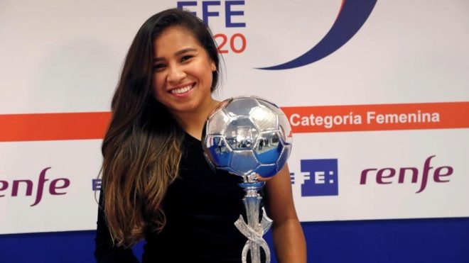 Orgullo cordobés, Leicy Santos condecorada como la jugadora latinoamericana más valiosa
