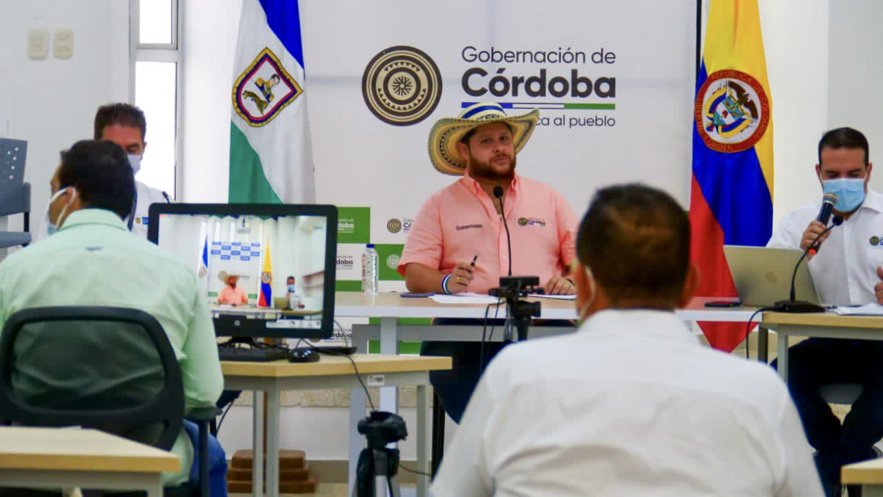 Gobernador de Córdoba lideró firma de convenio con UAEOS para promover desarrollo a través de la asociatividad