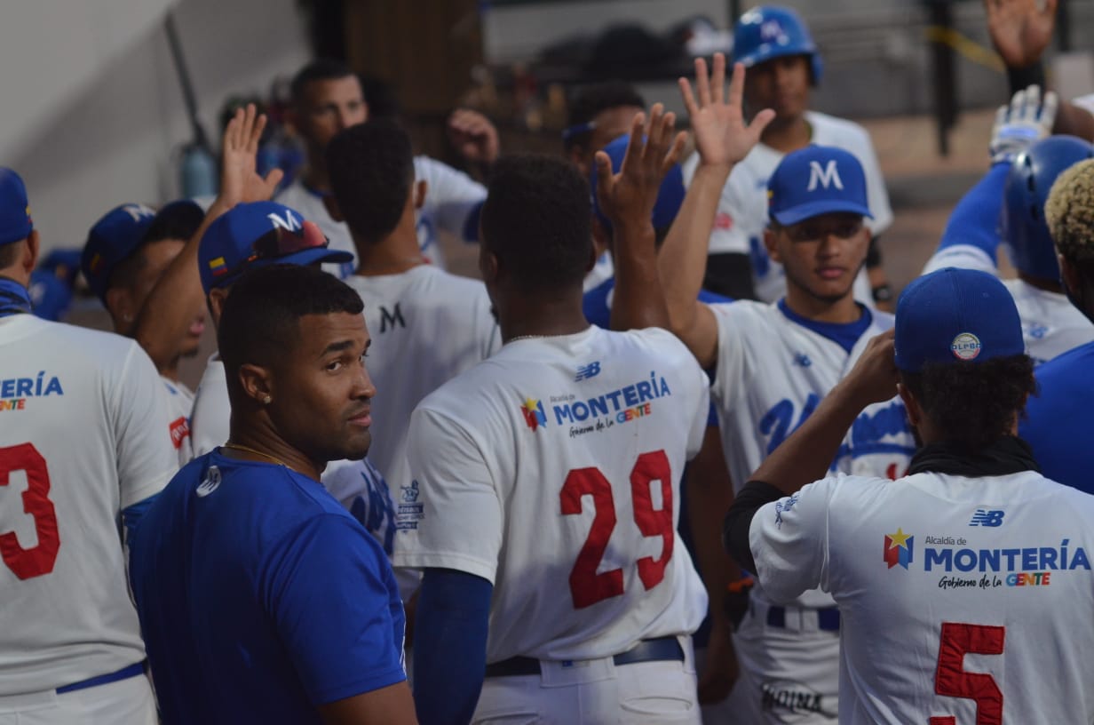 ¡Quiere la victoria! Vaqueros enfrentará al líder Tigres de Cartagena