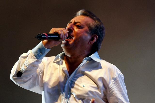 El cantante Jorge Oñate fue intubado por problemas respiratorios
