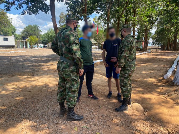 Dos guerrilleros del ELN se entregaron voluntariamente en Puerto Gaitán