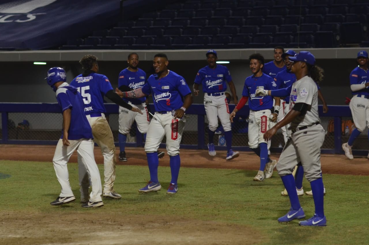 Vaqueros derrotó a Caimanes y alcanzó el liderato del Round Robin