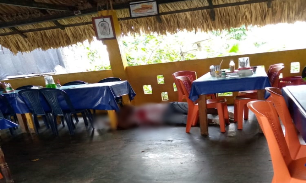 No lo dejaron almorzar, lo mataron en un restaurante en La Apartada