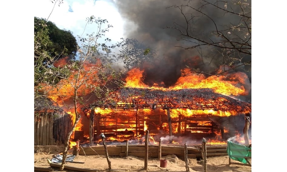 Voraz incendio dejó a una familia en la calle en zona rural de Montería