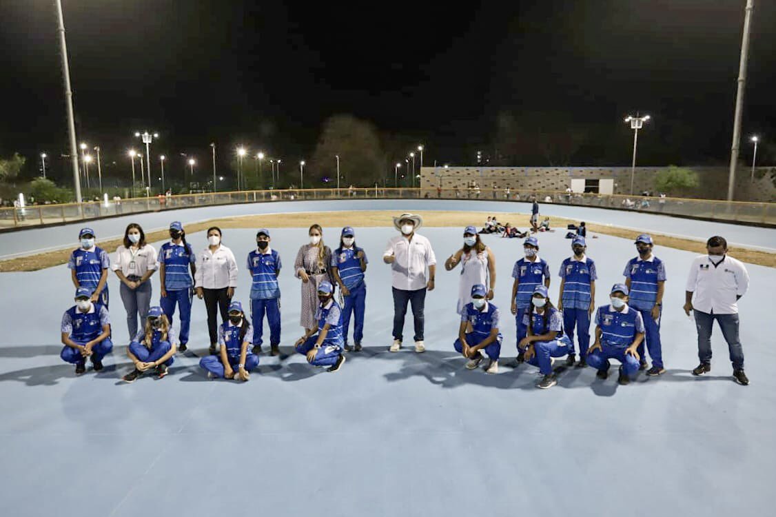 Gobernador entregó dotación a patinadores que representarán a Córdoba en Panamericano