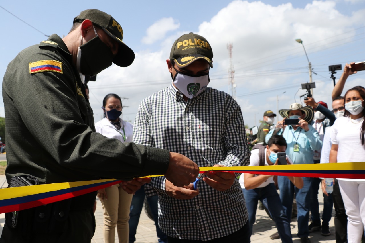 Un gobierno comprometido con la seguridad, alcalde de Cereté inauguró nuevo y moderno CAI