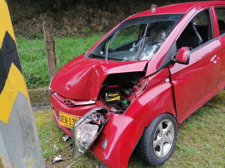 Familia ayapelense sufrió aparatoso accidente en Yarumal