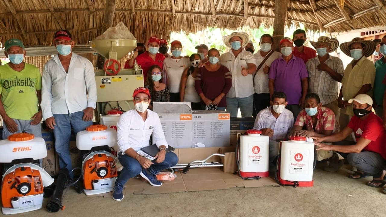 Gobernación entregó kits de la línea de arroz a productores en zona rural de Ciénaga de Oro