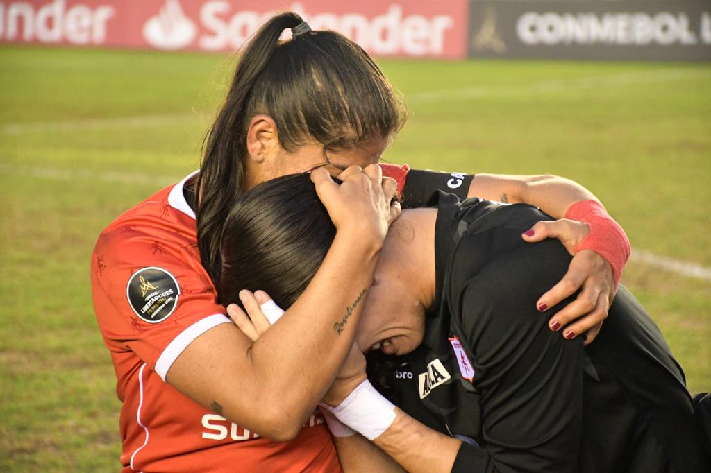 Con la loriquera Luz K. Tapia como figura, América se metió en la final de la Libertadores Femenina