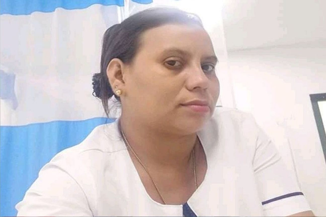Enfermera de Sahagún que tuvo complicaciones tras vacunarse, se encuentra estable