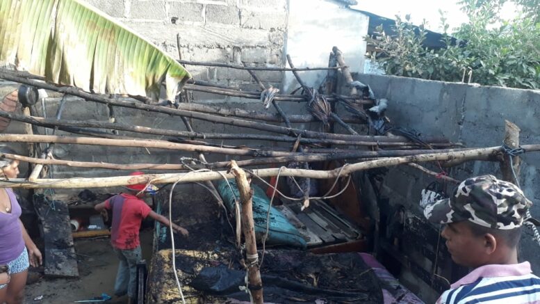 Incendio dejó a una familia en la calle en Cereté