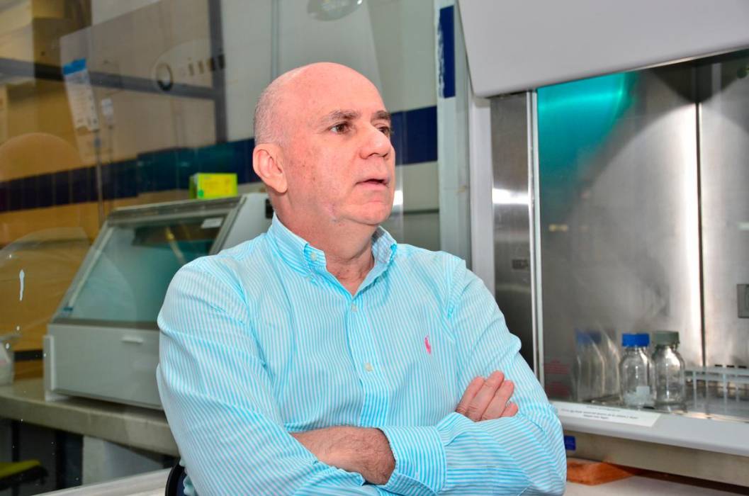 Científico Salim Mattar sugiere confinamiento durante Semana Santa para acompañar proceso de vacunación
