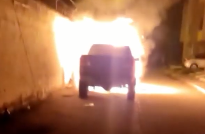 Ardió en llamas: camioneta de contratista en Cereté fue incinerada