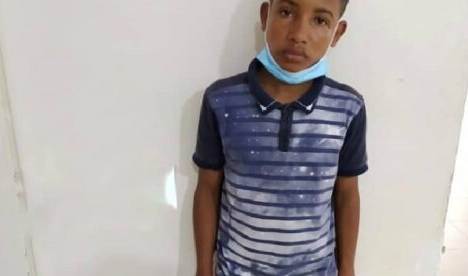 Solo y a la deriva: niño de Sahagún está perdido y deambula por las calles de un municipio en Sucre