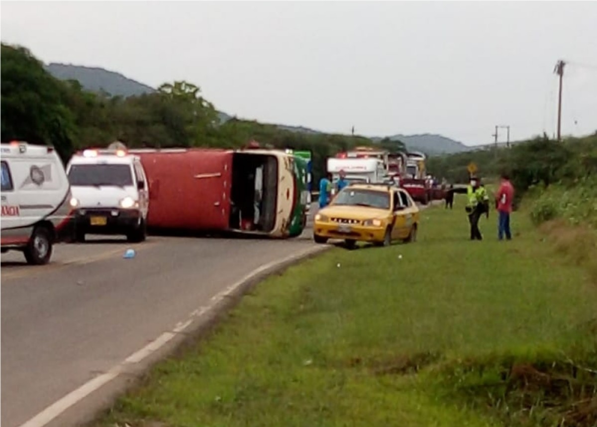 Trágico: mujer y sus dos hijos pequeños perdieron la vida en un accidente de tránsito