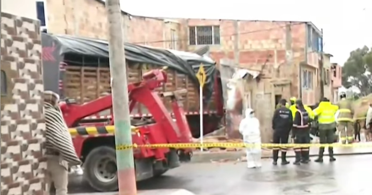 Pareja de adultos mayores murió luego que un camión se estrellara contra su casa