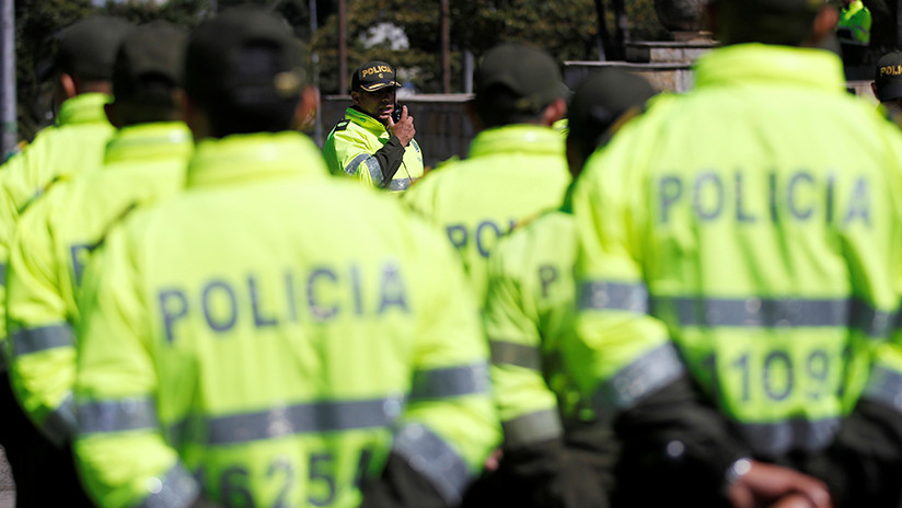 ¿A quién se le cree? Policía desmiente retiro masivo de uniformados tras manifestaciones, en redes dicen lo contrario