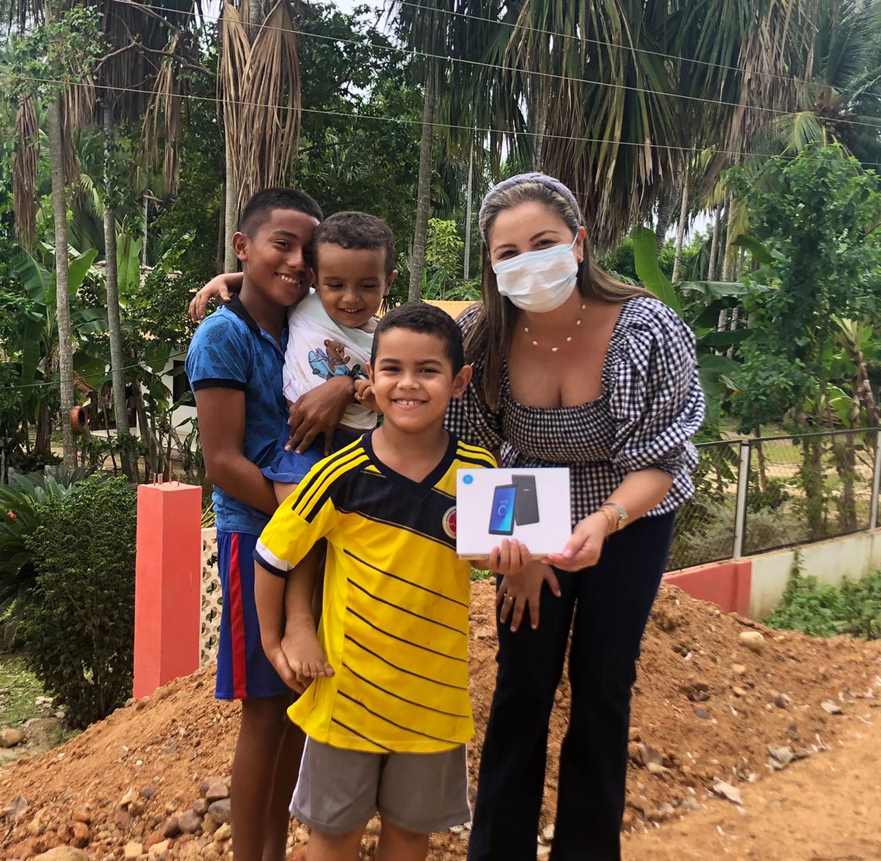 Gestora social premió a niños que participaron en el concurso “Narrando en Familia a San Pelayo”